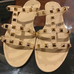 New Woman’s Studded Jelly Sandals sizes 6,7, 8